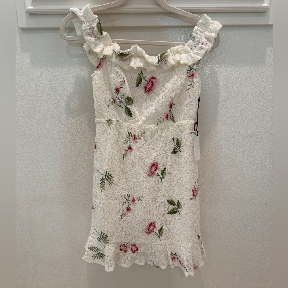 Astr White Floral Lace Dress